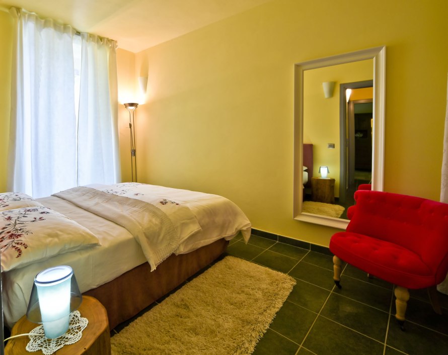 appartamento_mele_lumin_camera_letto