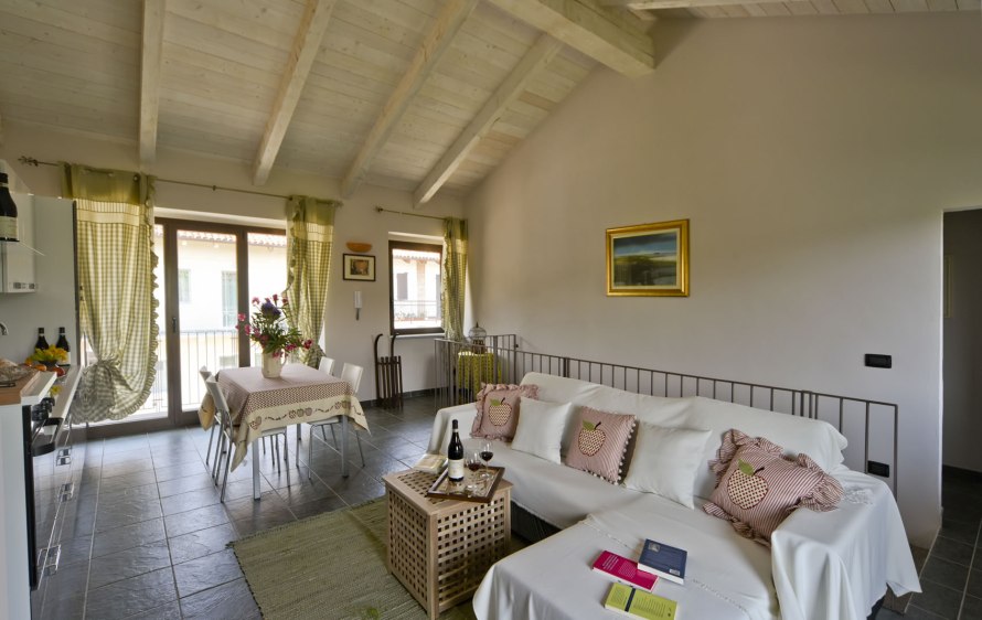 appartamento_la_lesa_living_cucina